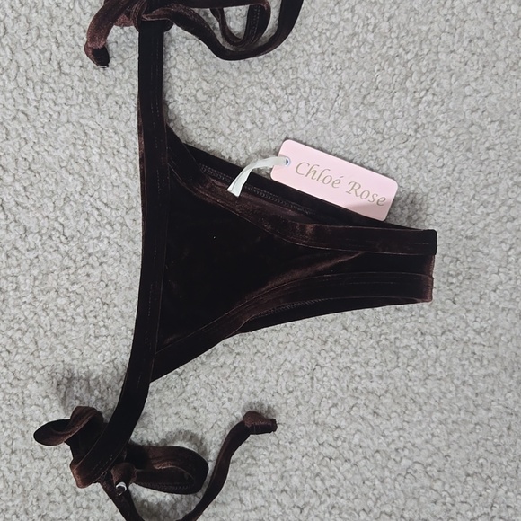 NWT Chloe Rose Revolve Sun Soaked Velvet Bikini Set In Bronze Size Small - Picture 9 of 15